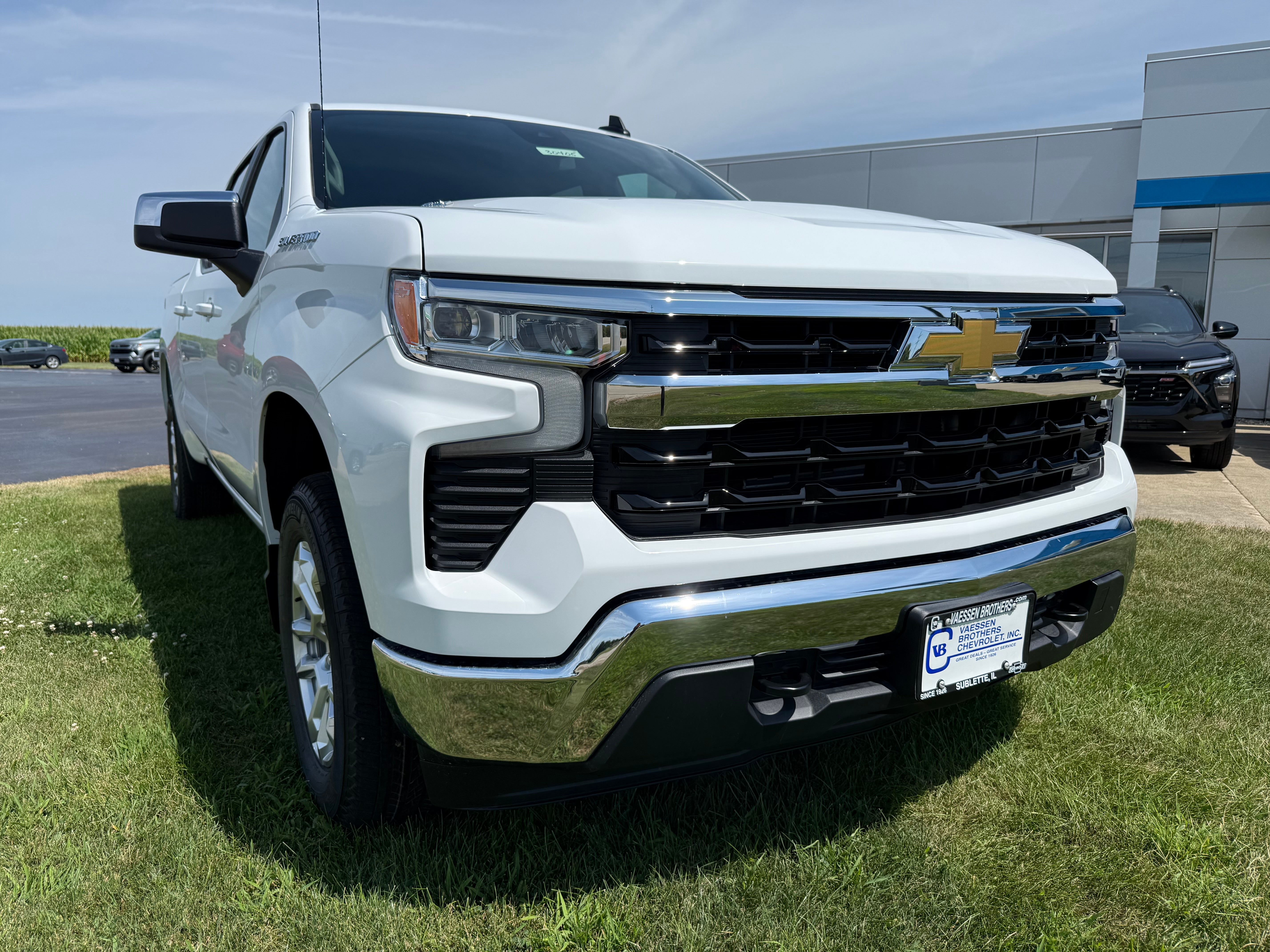2026 Chevrolet Silverado 1500 LT (2FL)