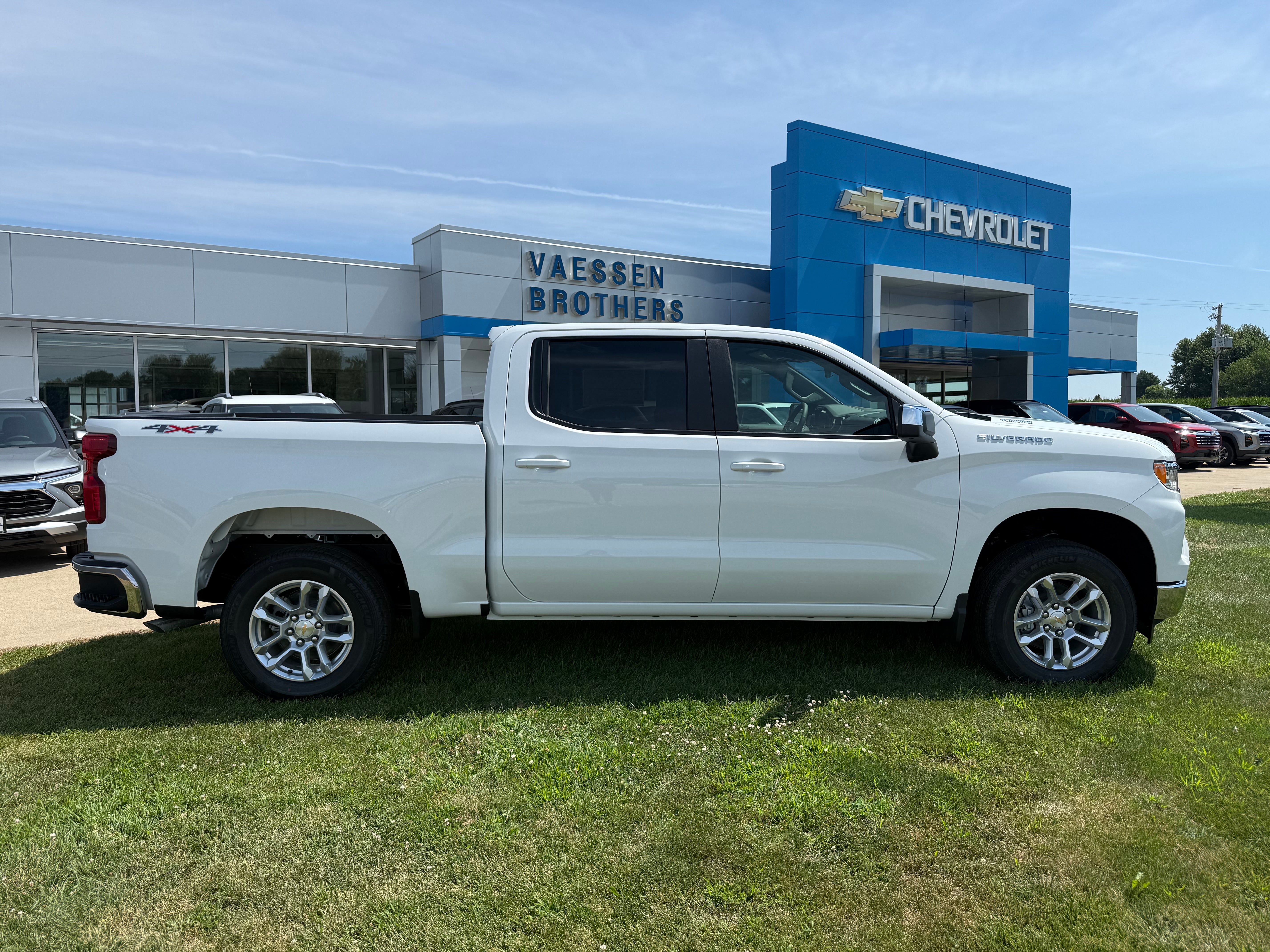2026 Chevrolet Silverado 1500 LT (2FL)