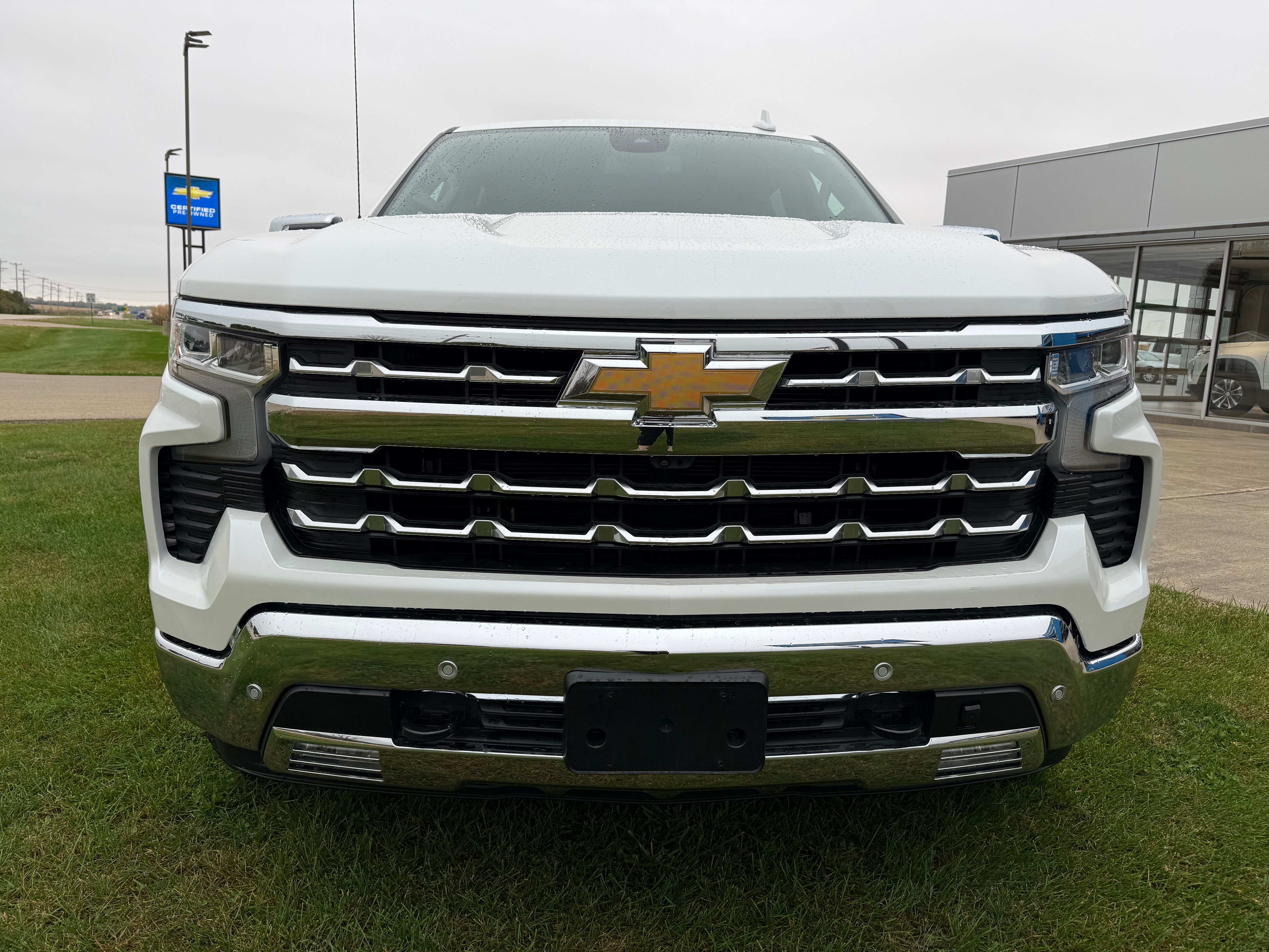2024 Chevrolet Silverado 1500 LTZ