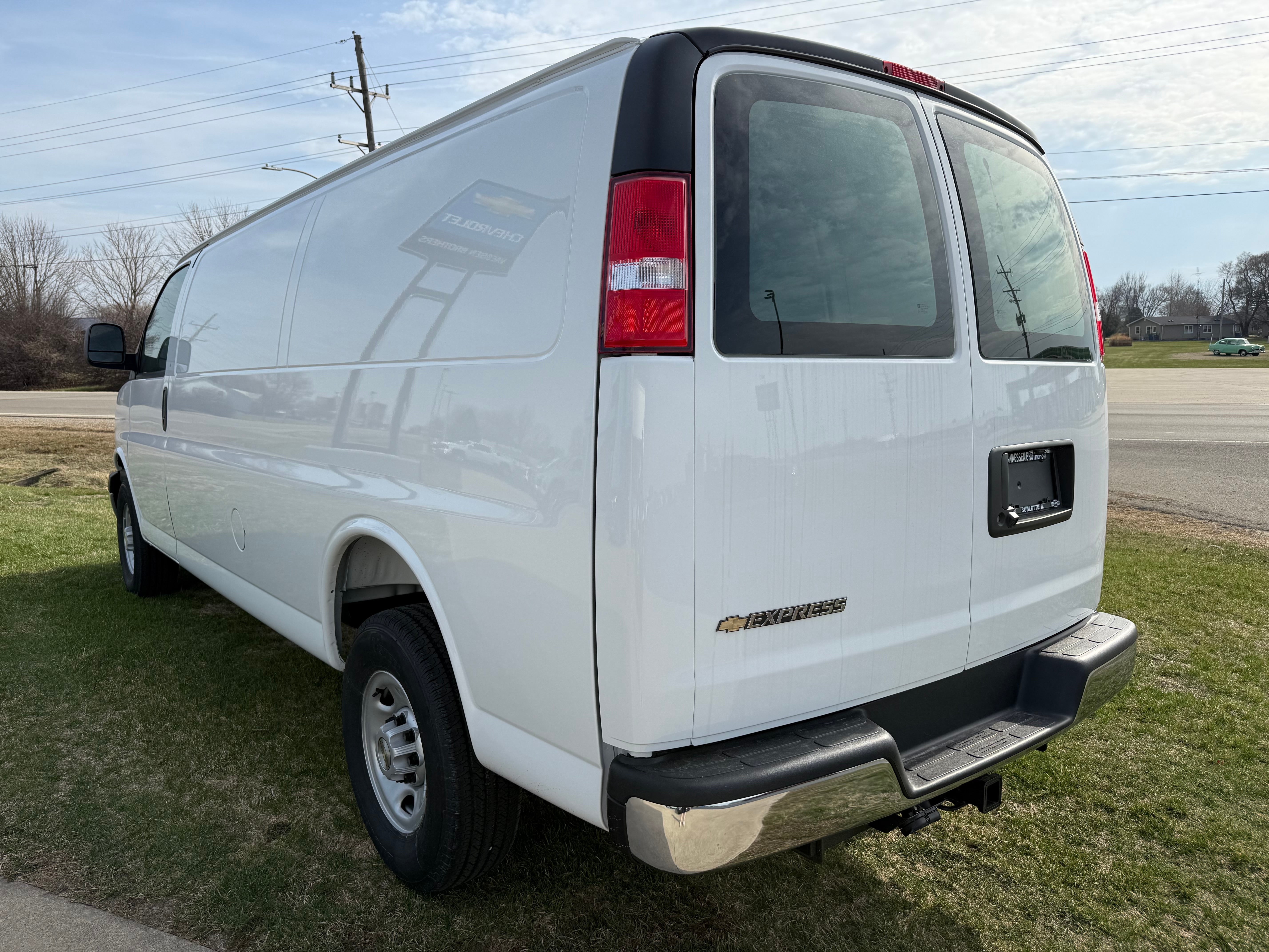 2026 Chevrolet Express Cargo WT