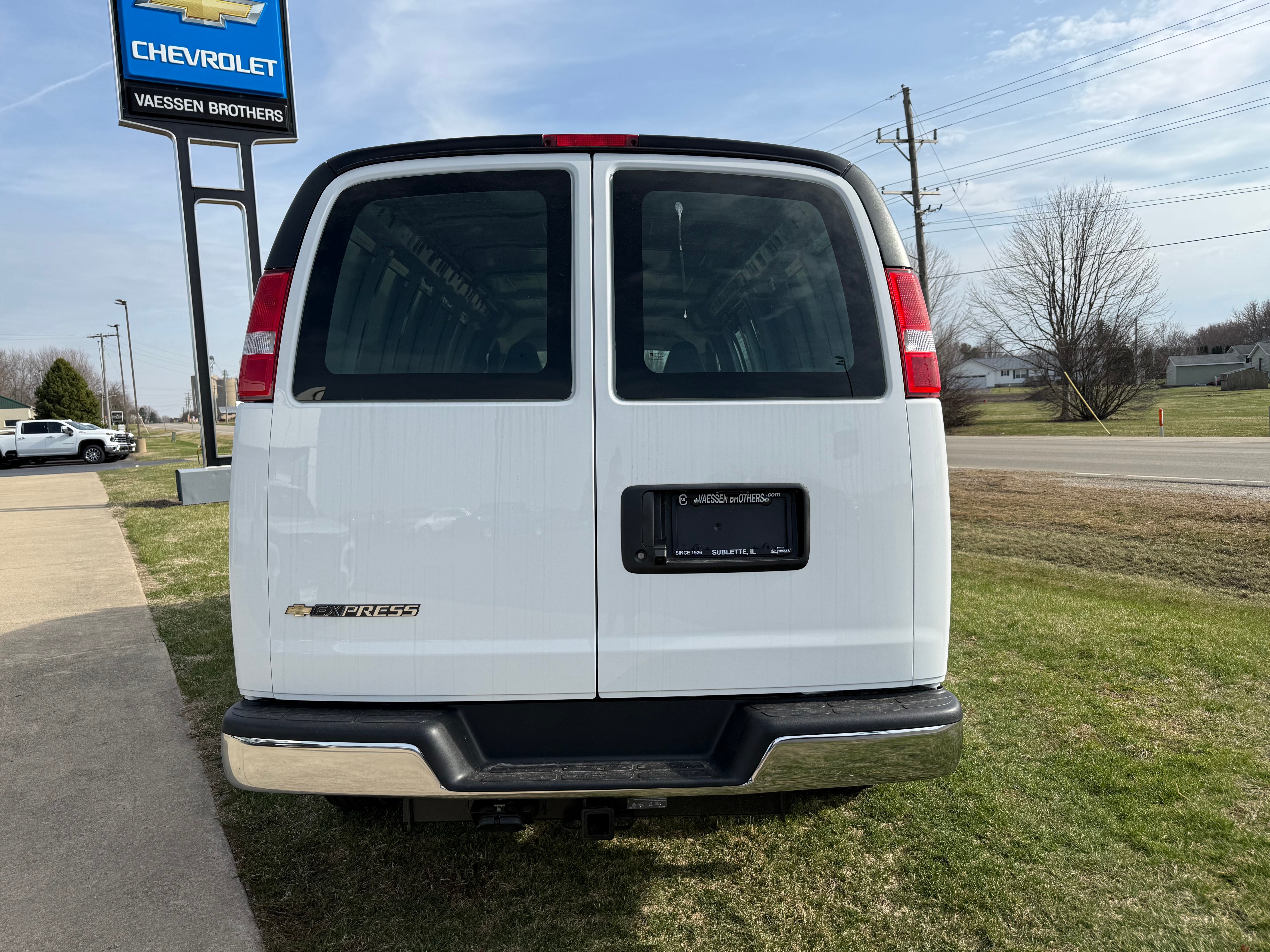 2026 Chevrolet Express Cargo WT