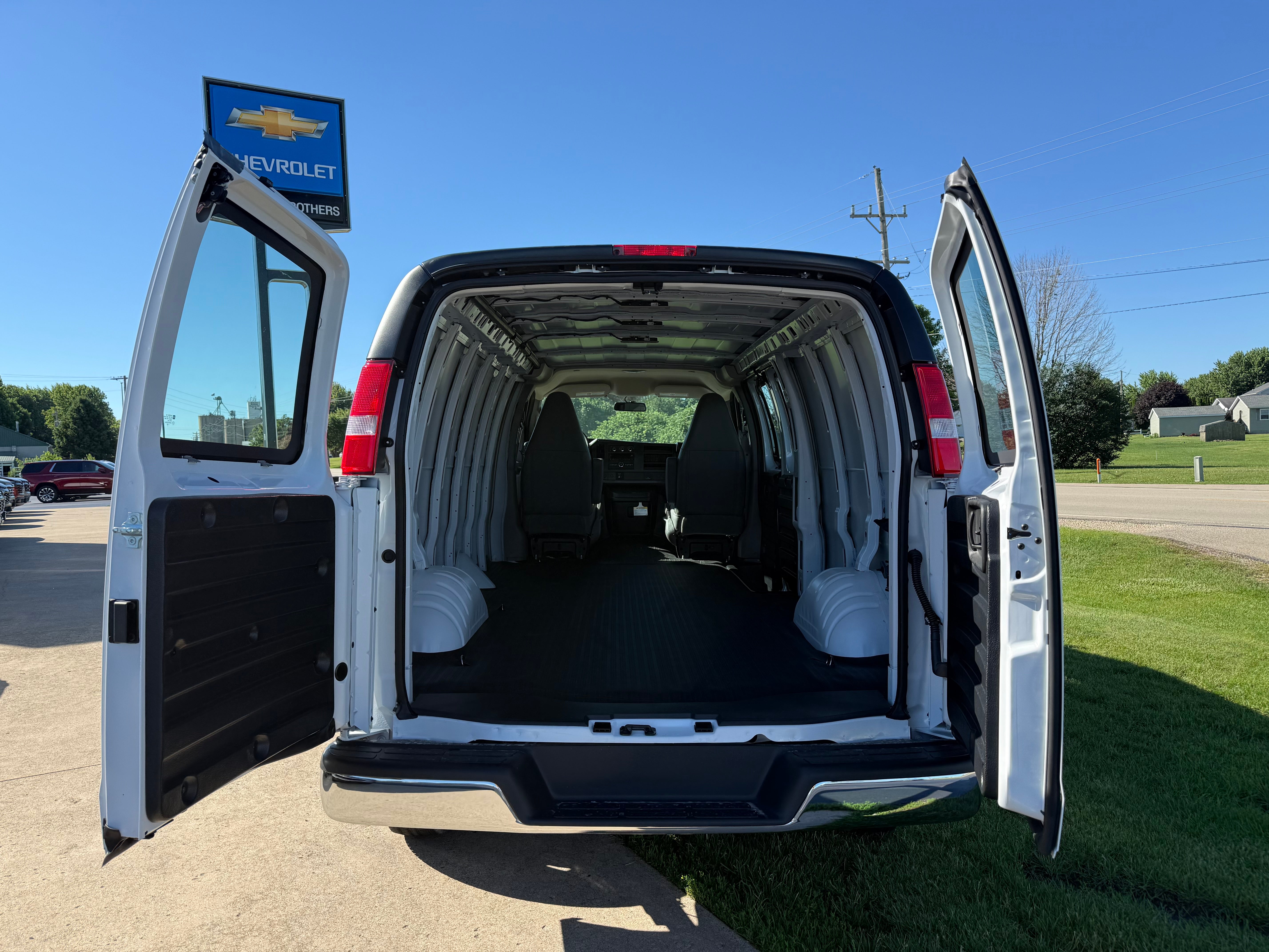 2026 Chevrolet Express Cargo WT