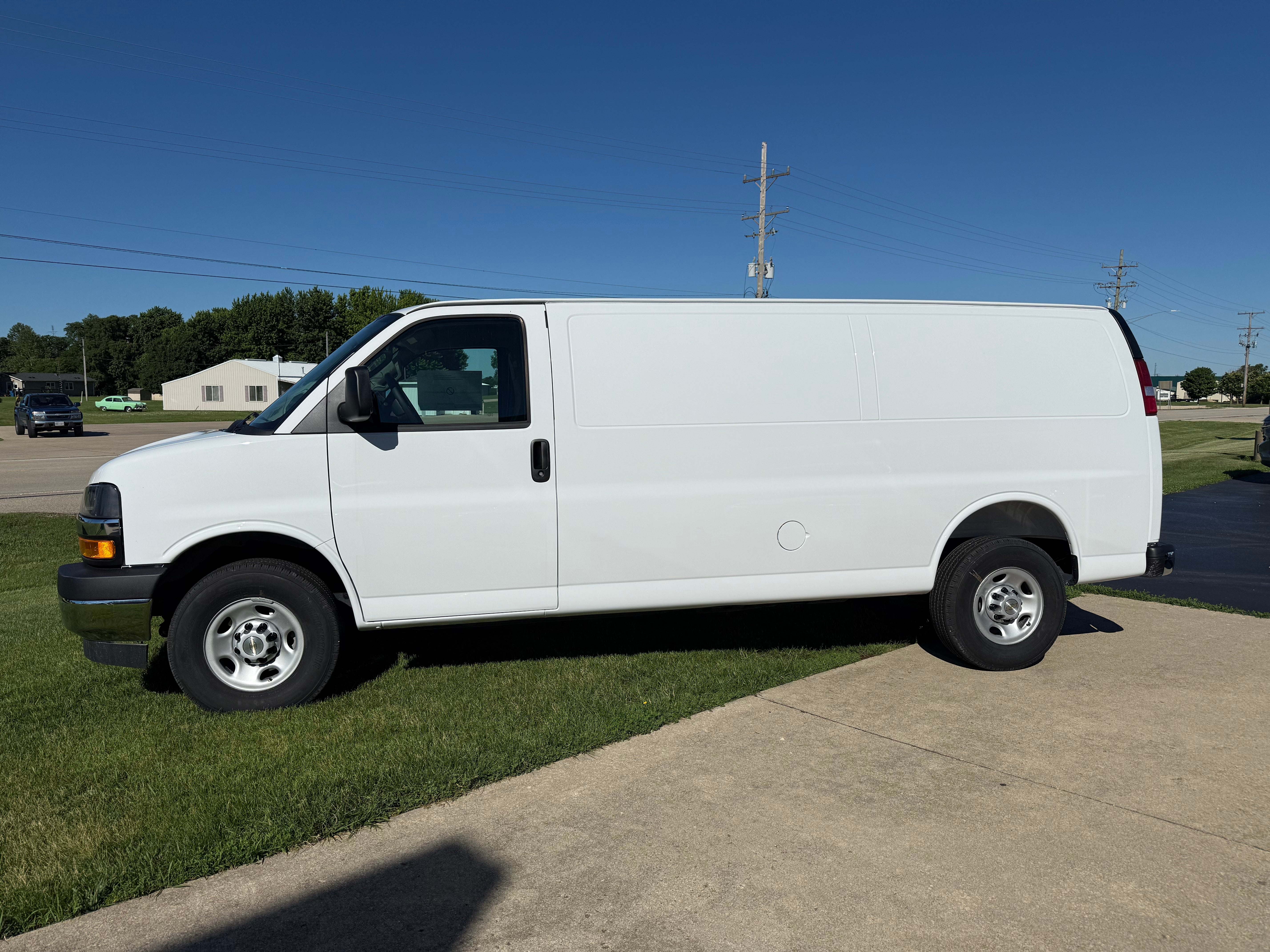 2026 Chevrolet Express Cargo WT