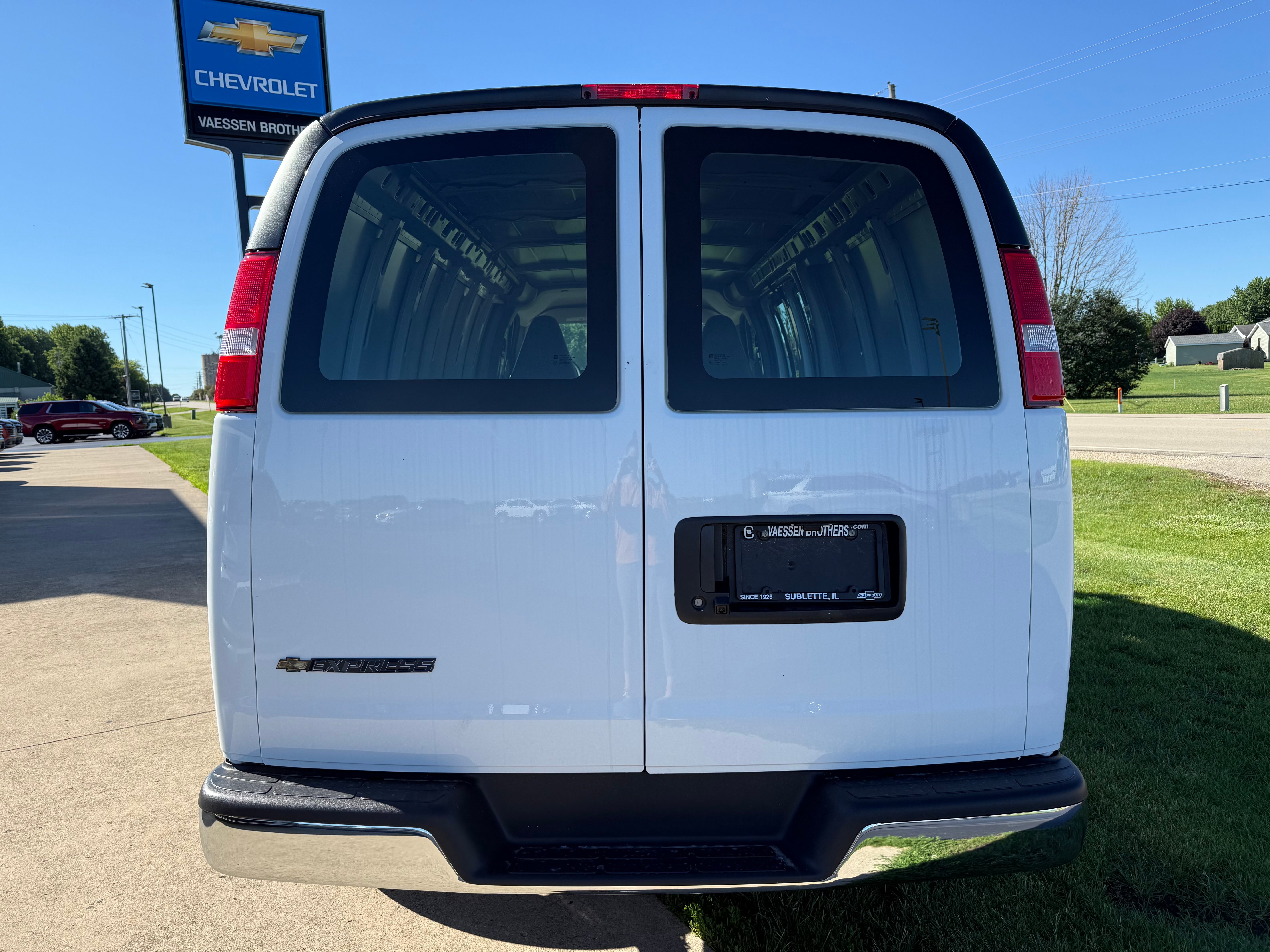 2026 Chevrolet Express Cargo WT