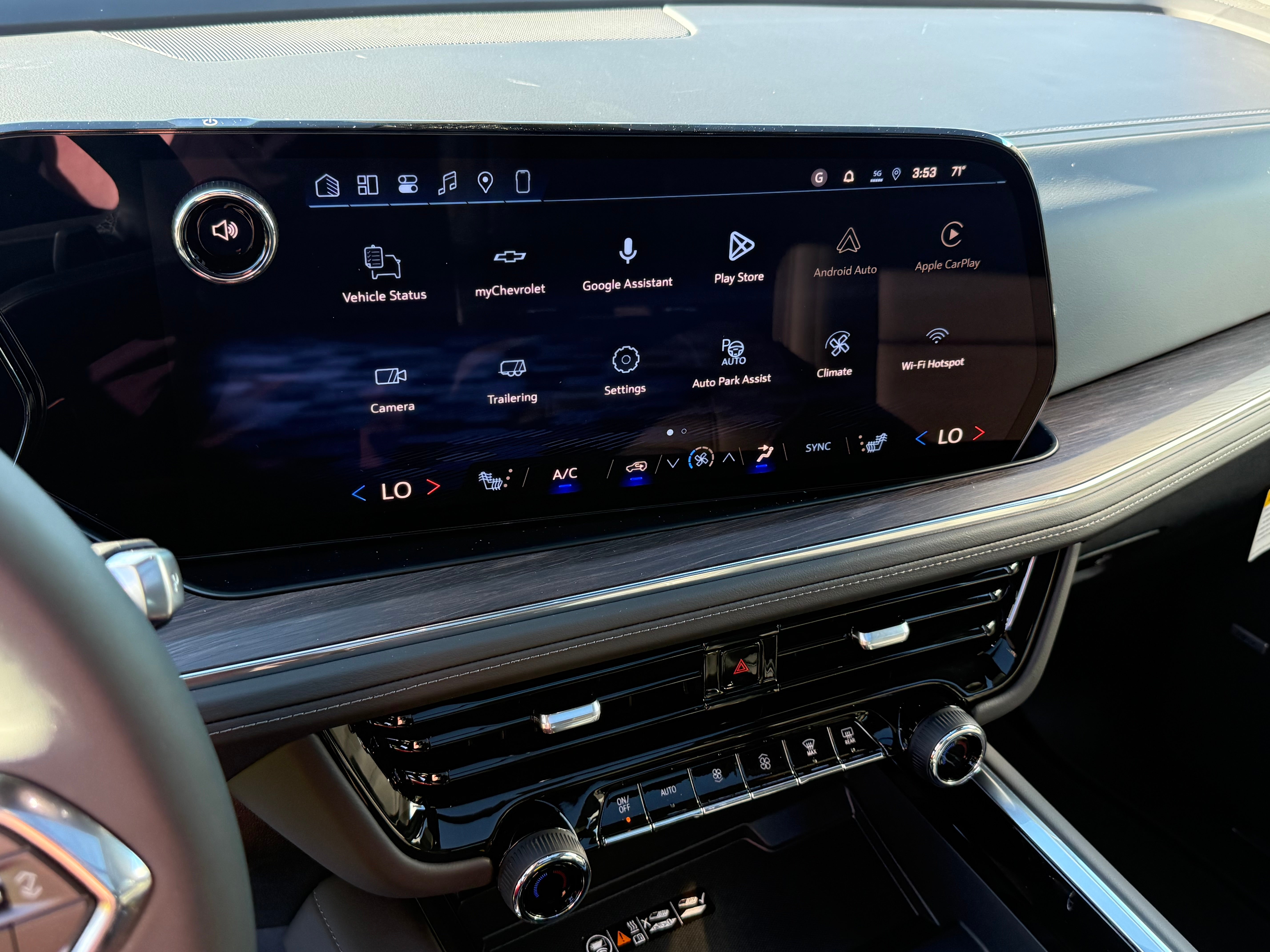 2026 Chevrolet Tahoe LT