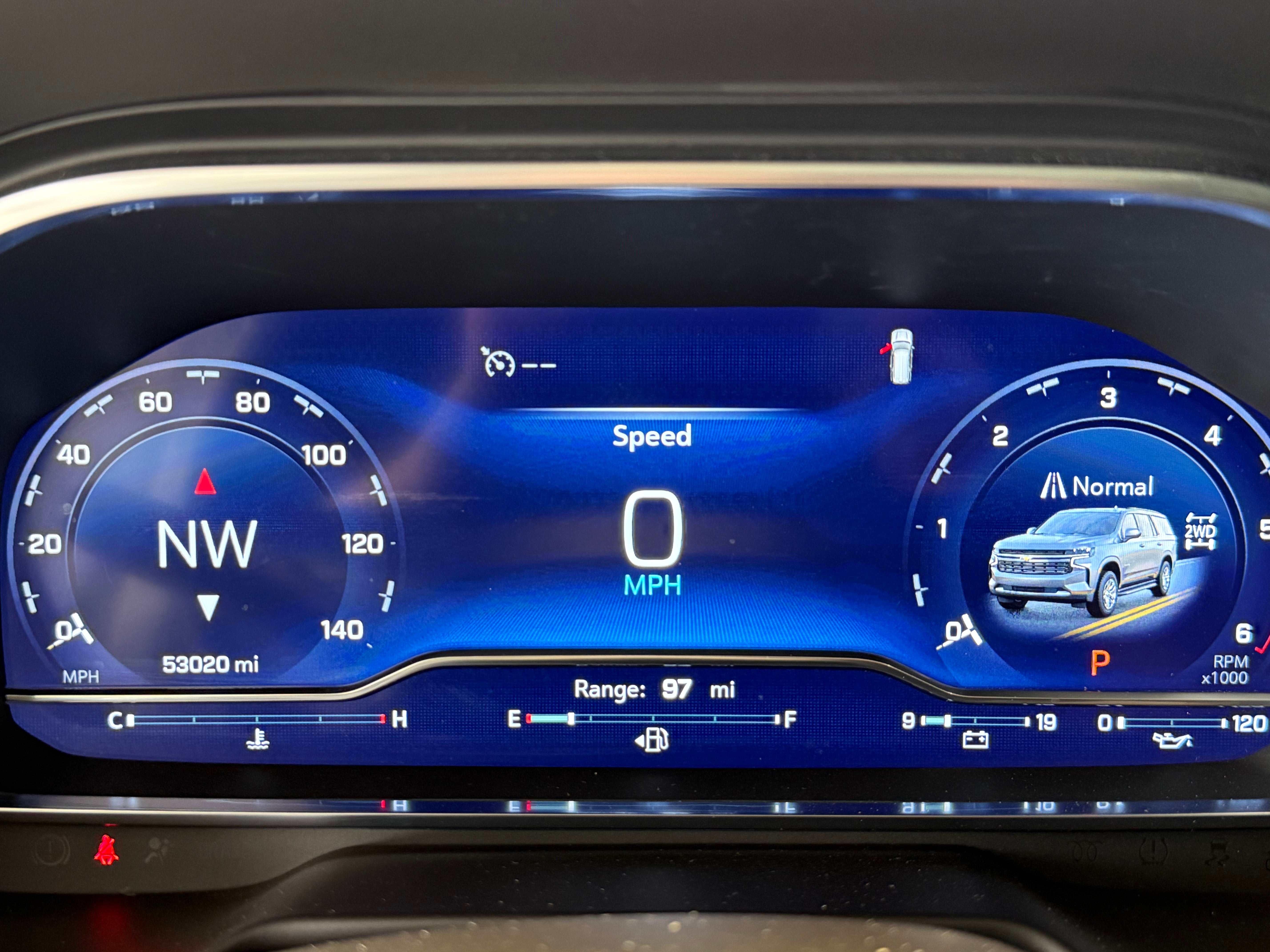 2024 Chevrolet Suburban LT