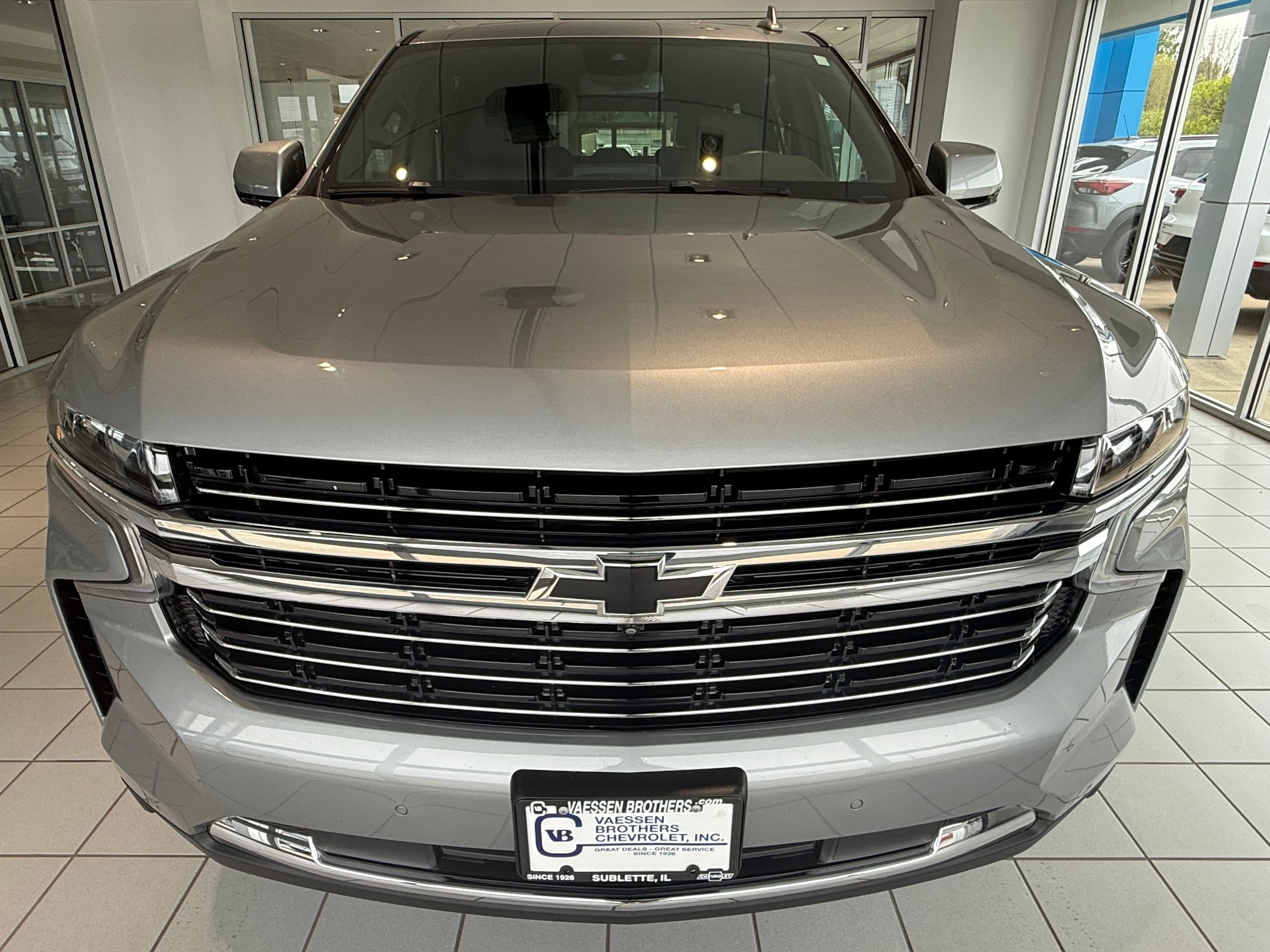 2024 Chevrolet Suburban LT
