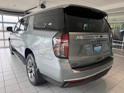 2024 Chevrolet Suburban LT