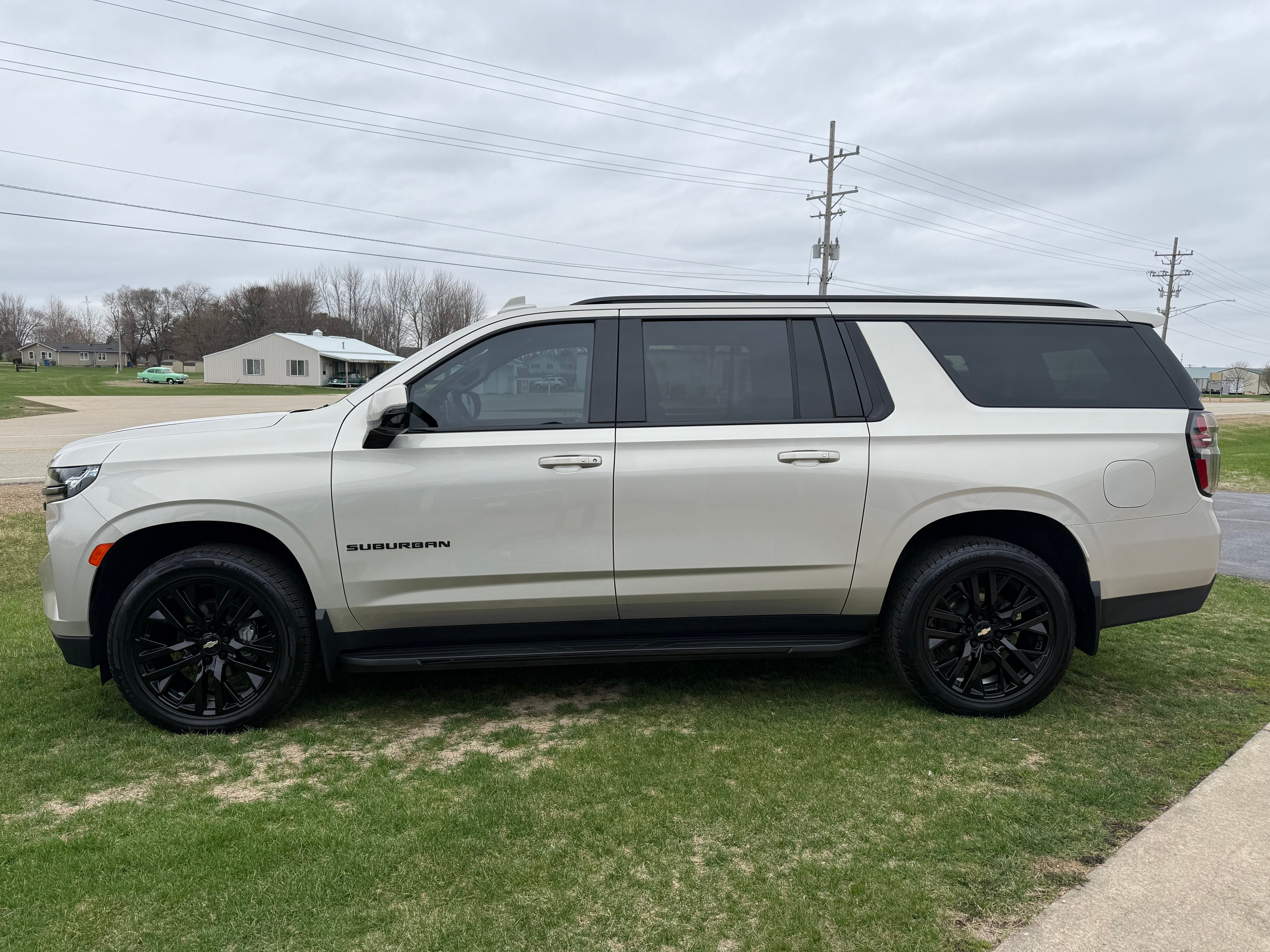 2022 Chevrolet Suburban RST