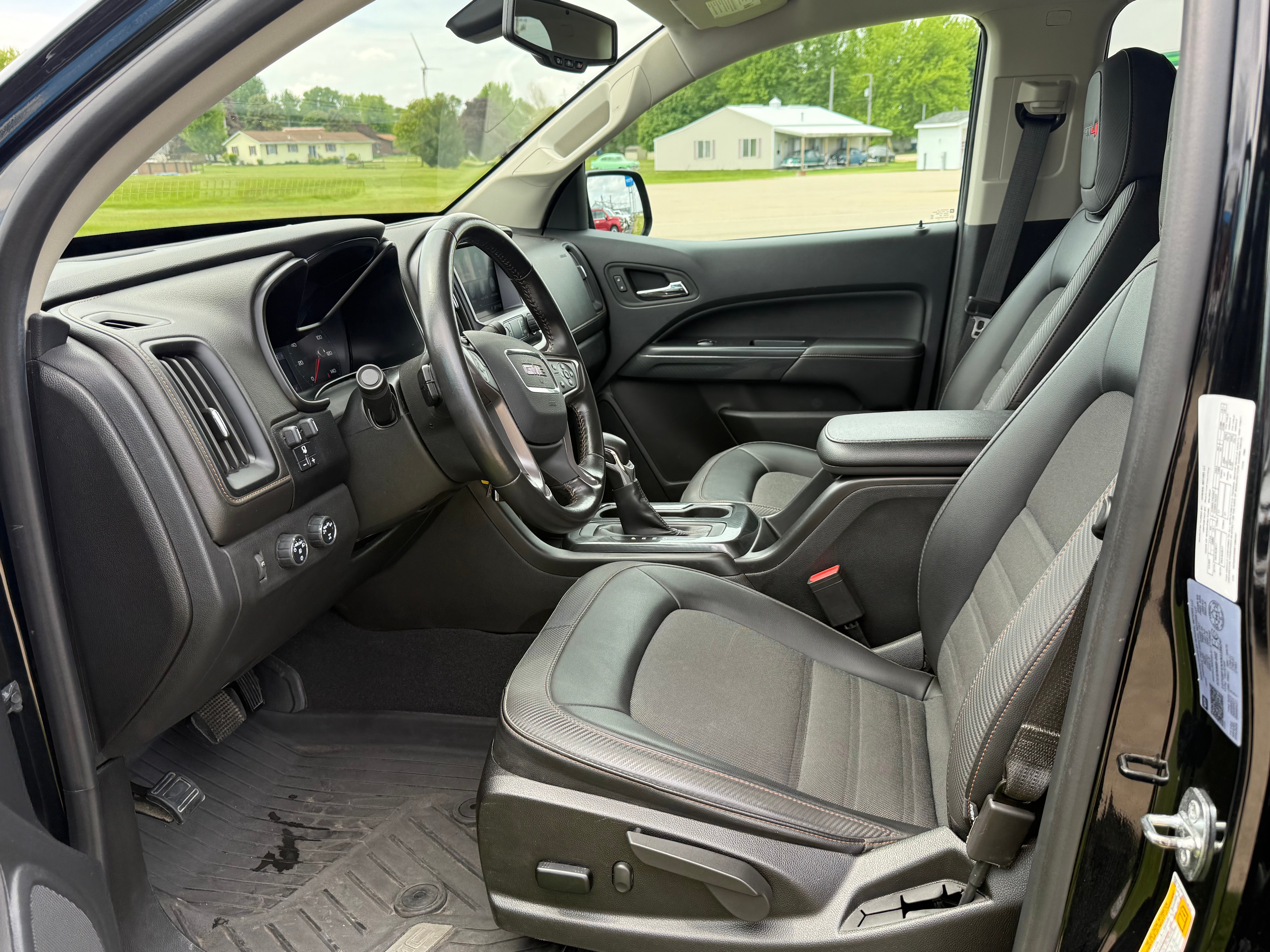 2022 GMC Canyon AT4 - Cloth