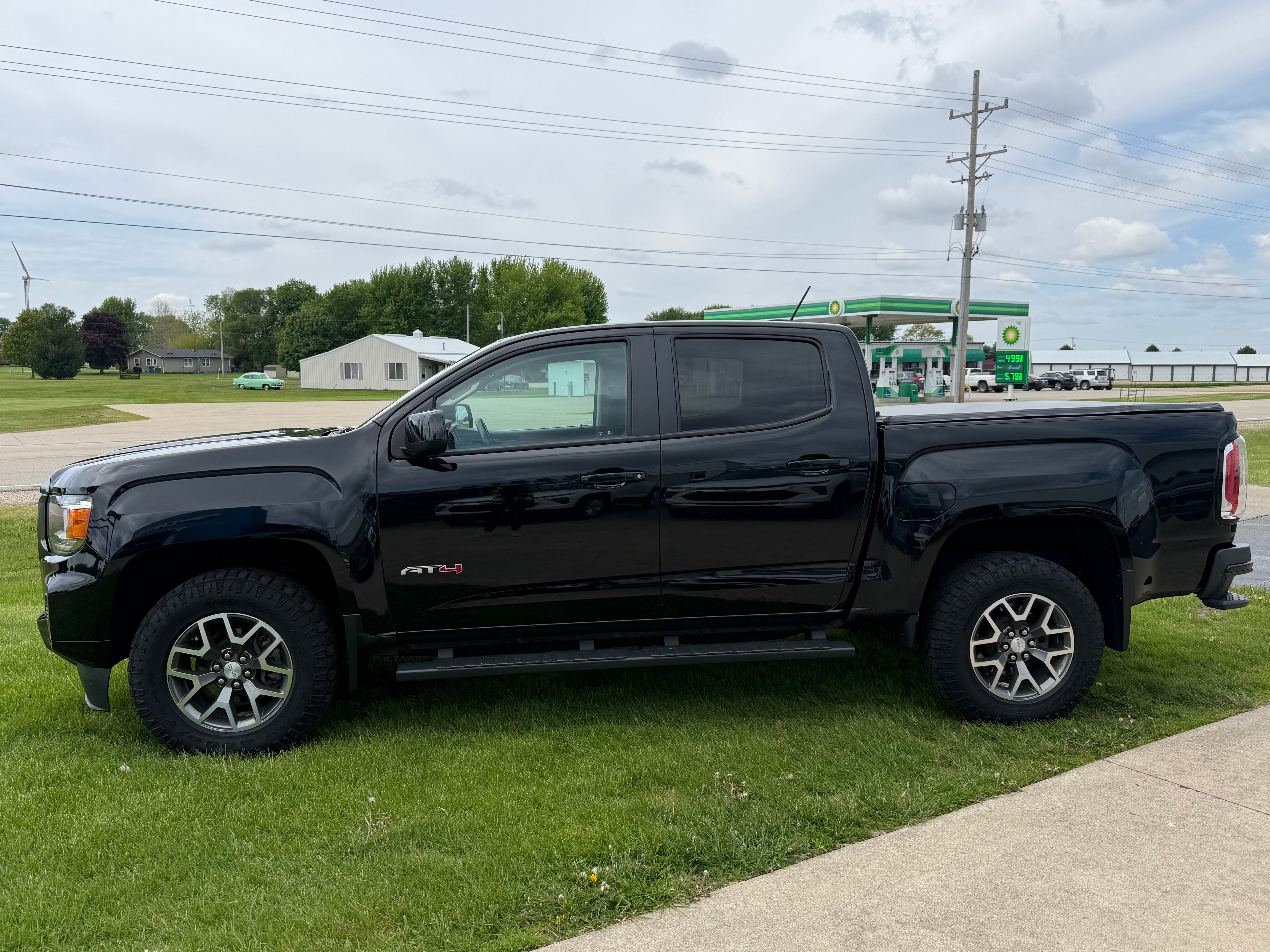 2022 GMC Canyon AT4 - Cloth