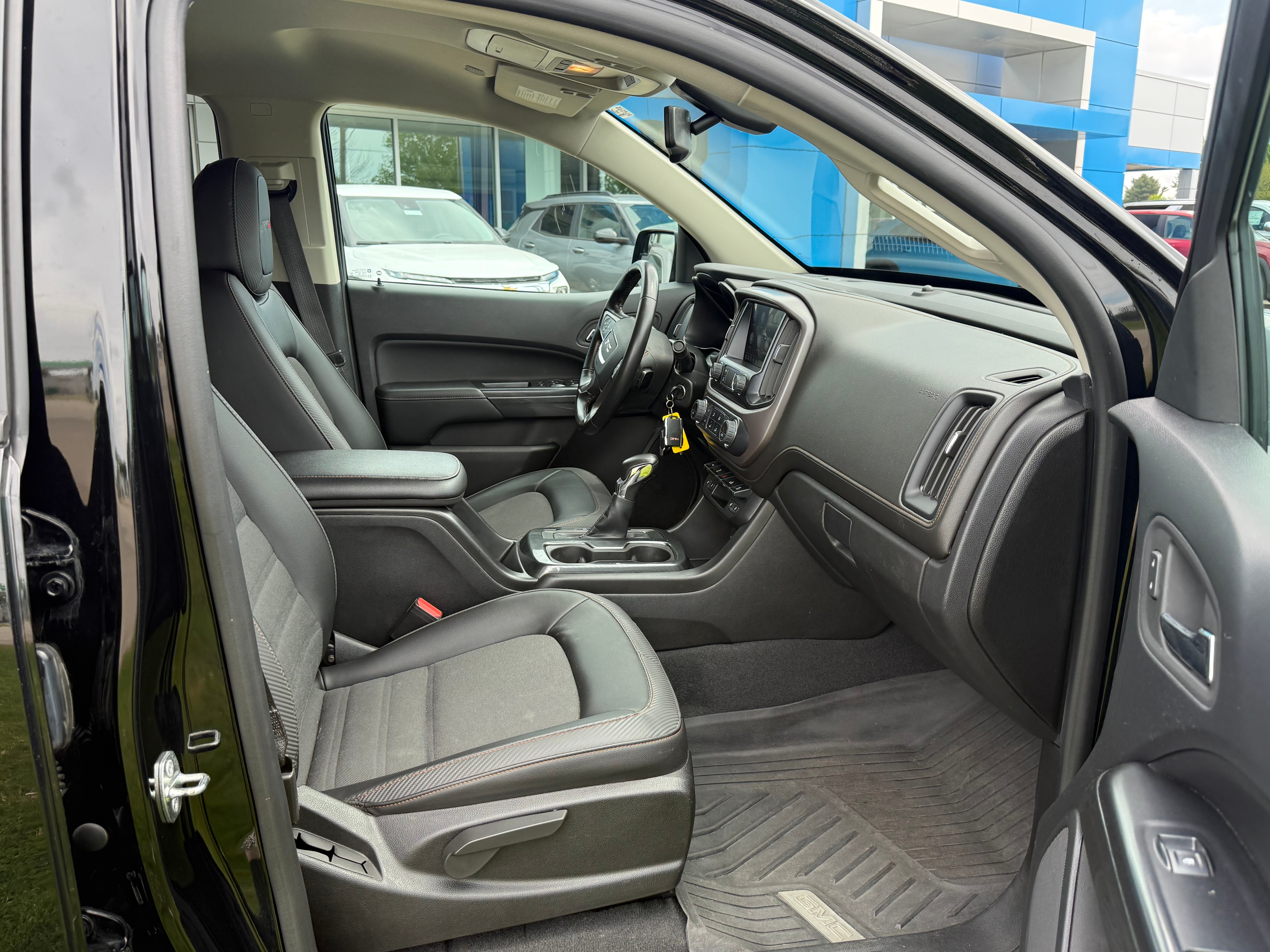 2022 GMC Canyon AT4 - Cloth