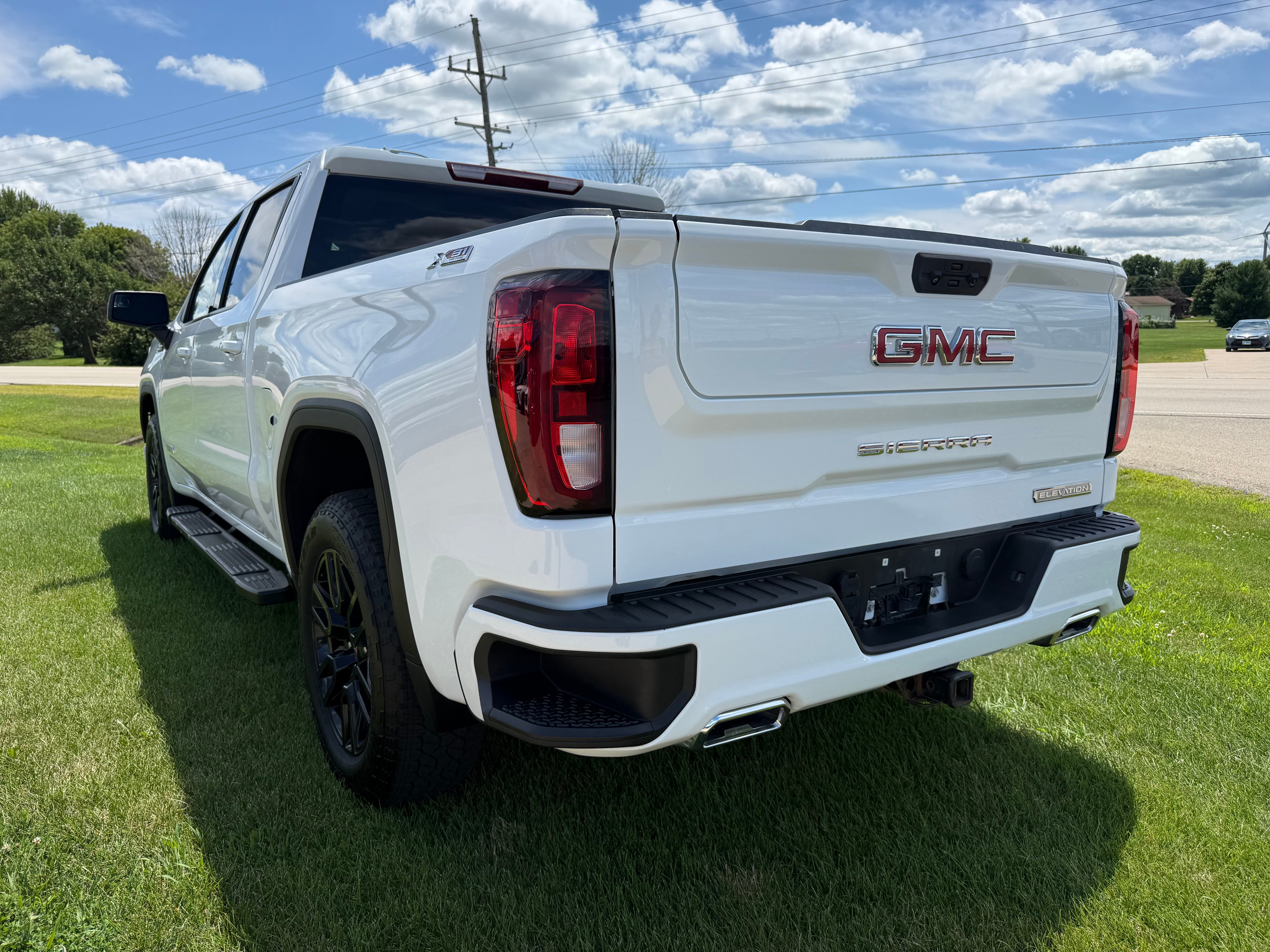 2023 GMC Sierra 1500 Elevation