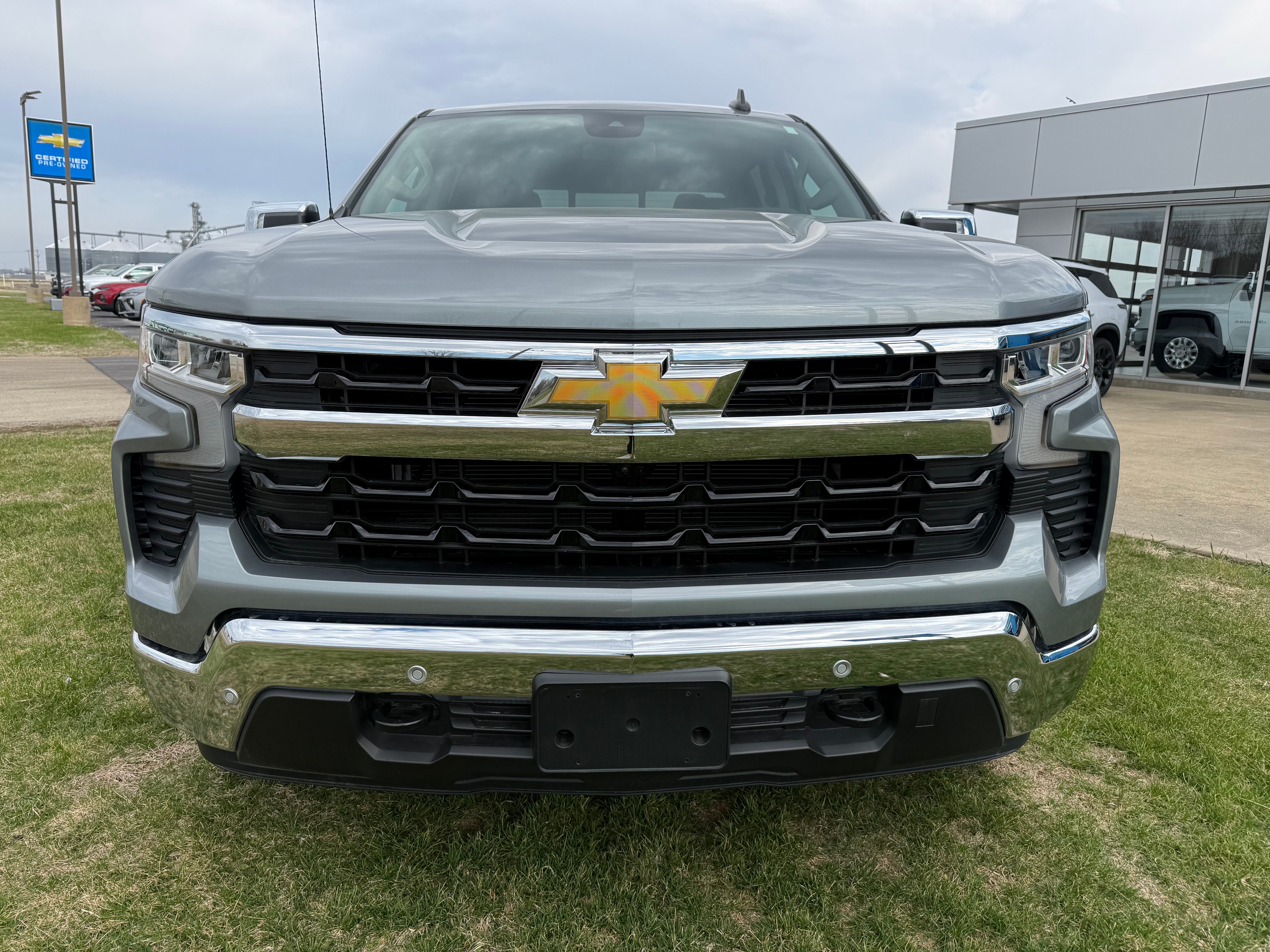 2025 Chevrolet Silverado 1500 LT