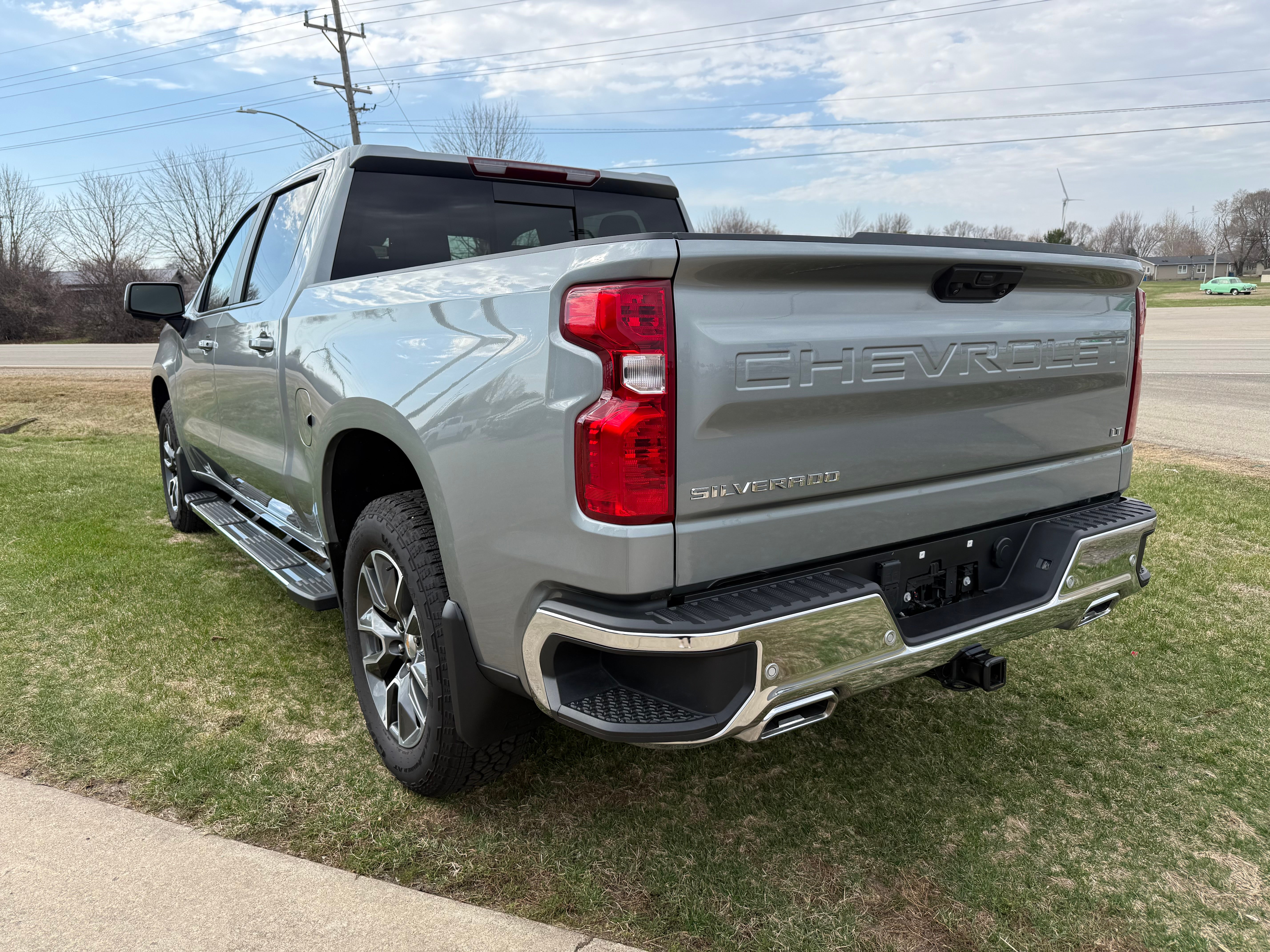 2025 Chevrolet Silverado 1500 LT