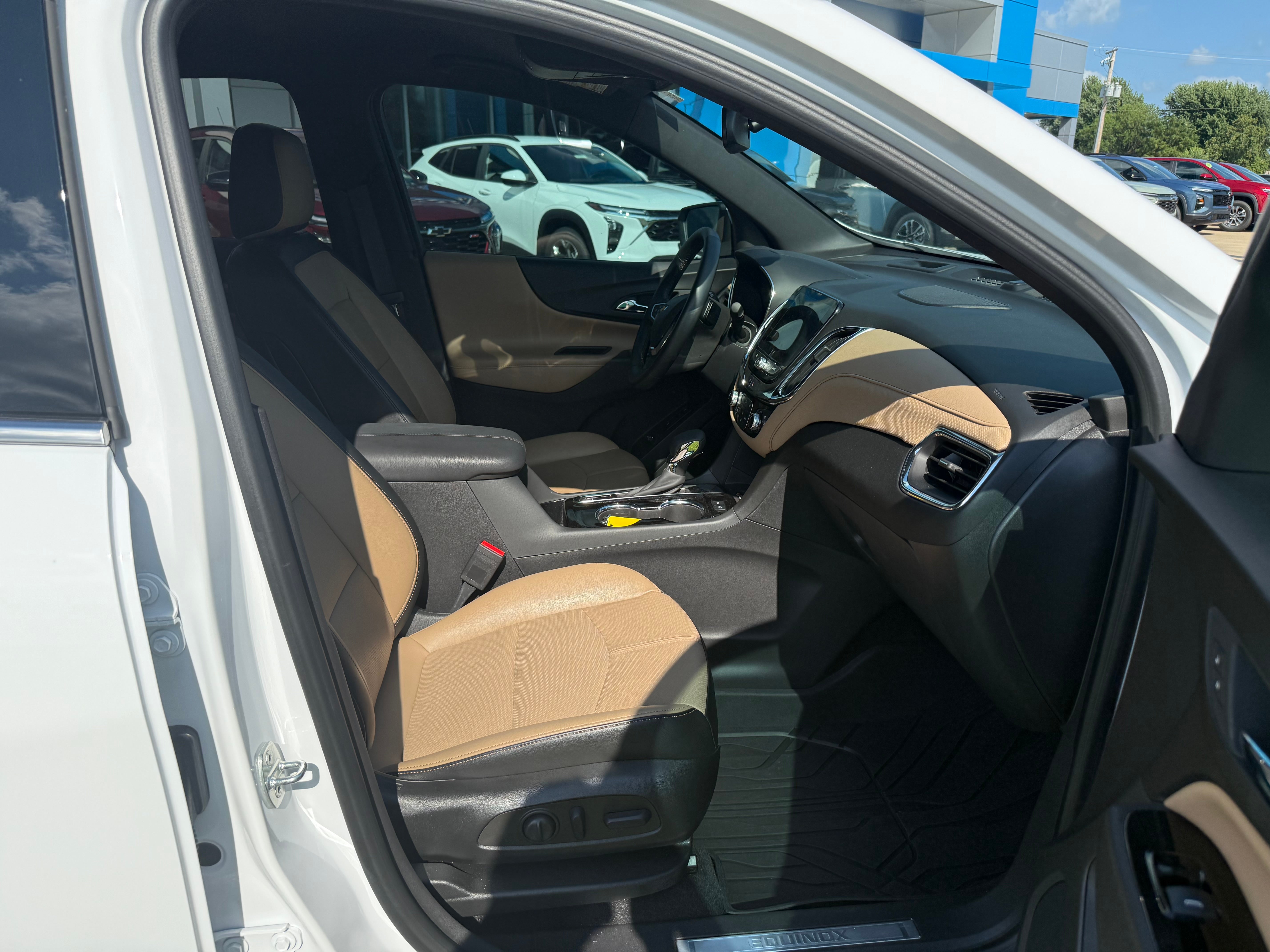 2023 Chevrolet Equinox Premier