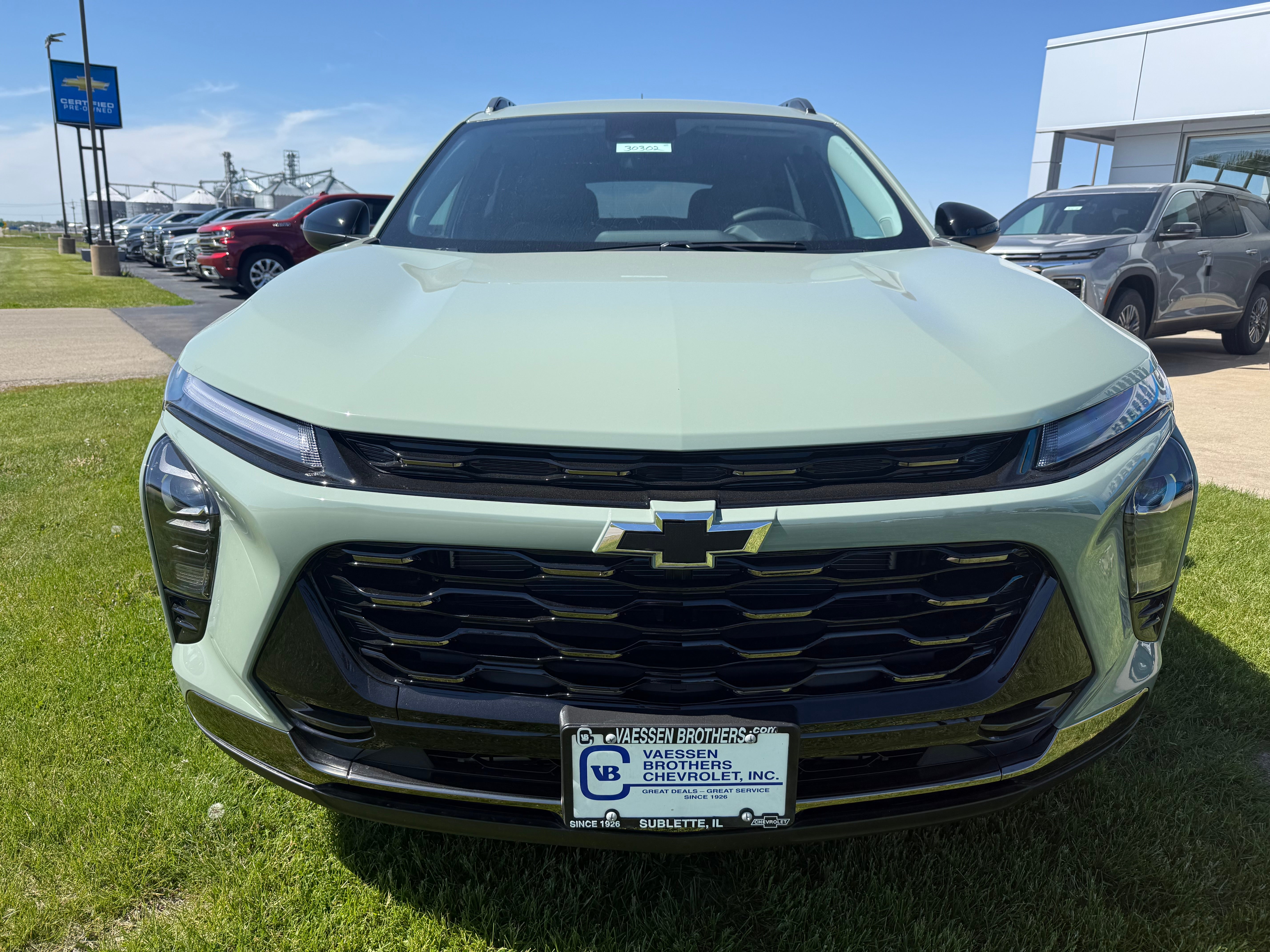 Vehicle Image 2